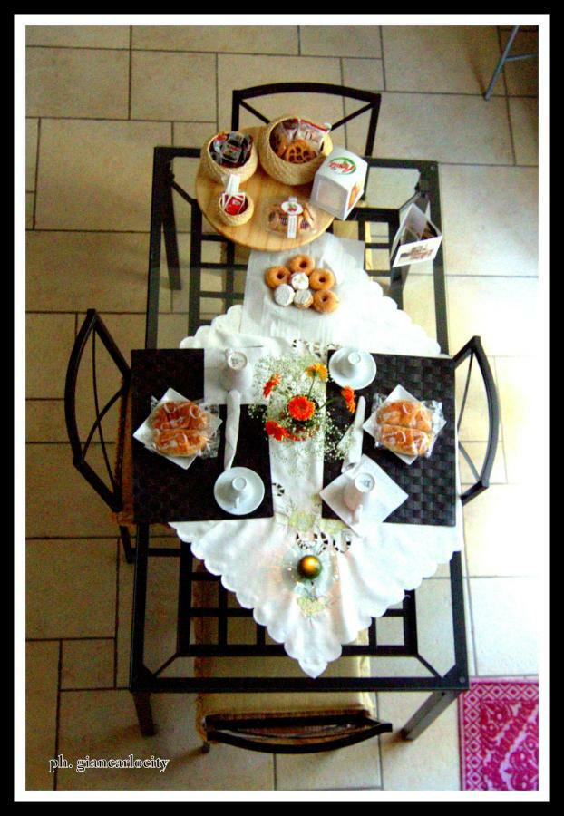 Spicchi Di Sole Bed & Breakfast Naples Luaran gambar