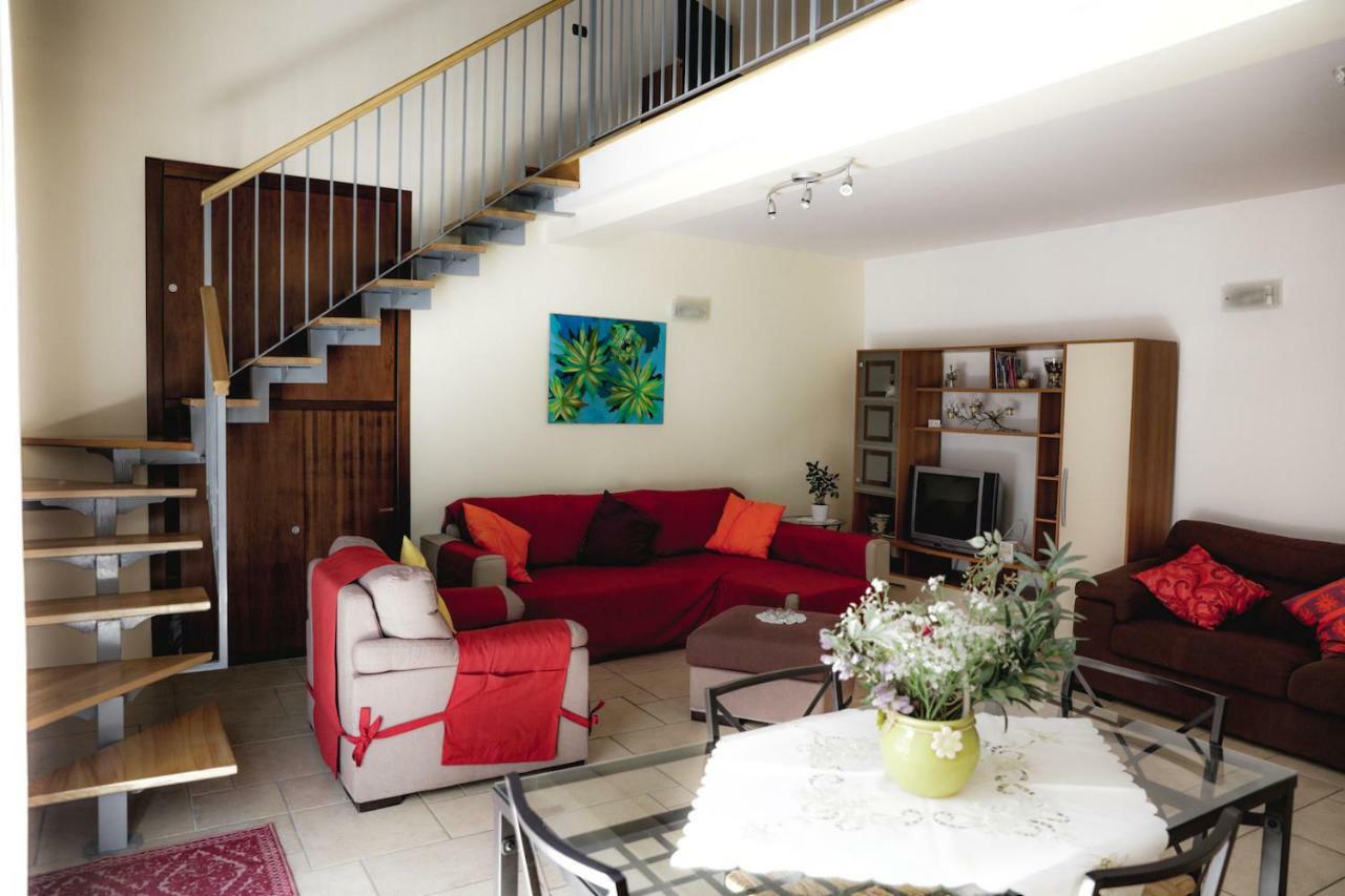 Spicchi Di Sole Bed & Breakfast Naples Luaran gambar