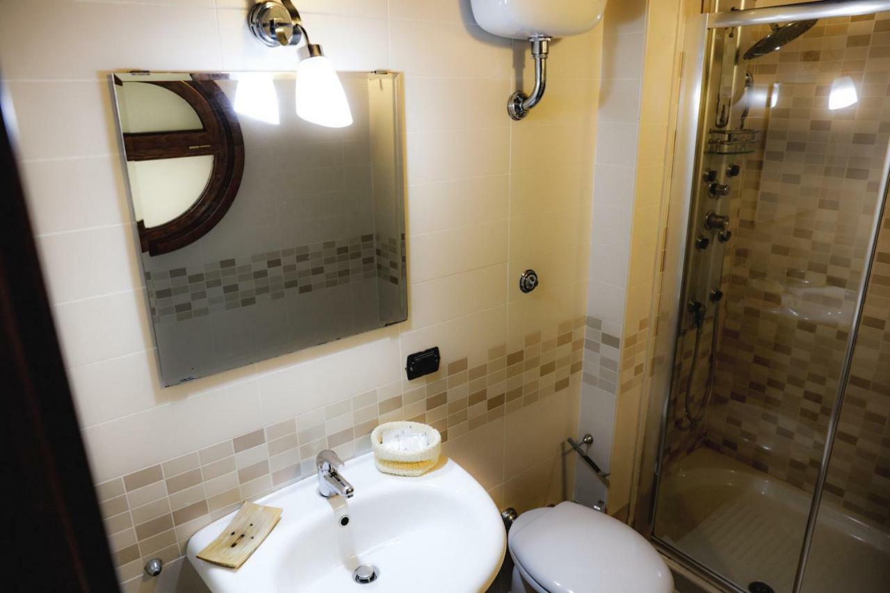 Spicchi Di Sole Bed & Breakfast Naples Luaran gambar