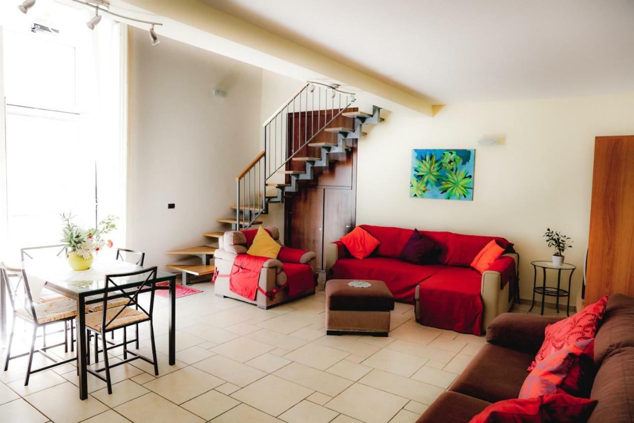 Spicchi Di Sole Bed & Breakfast Naples Luaran gambar